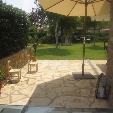 Oasis House Dom wakacyjny *